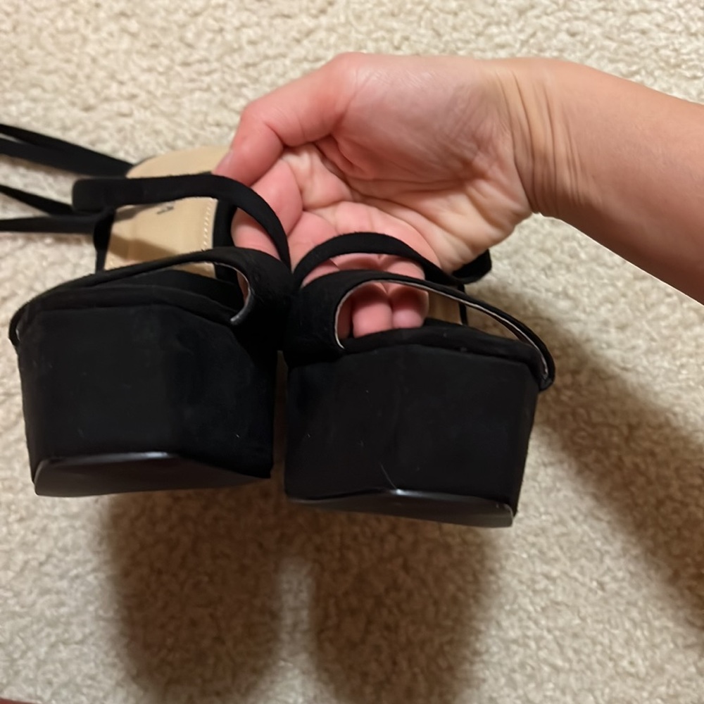 FN High platform 6-7 inch strappy heels NWOT - Picture 4 of 6